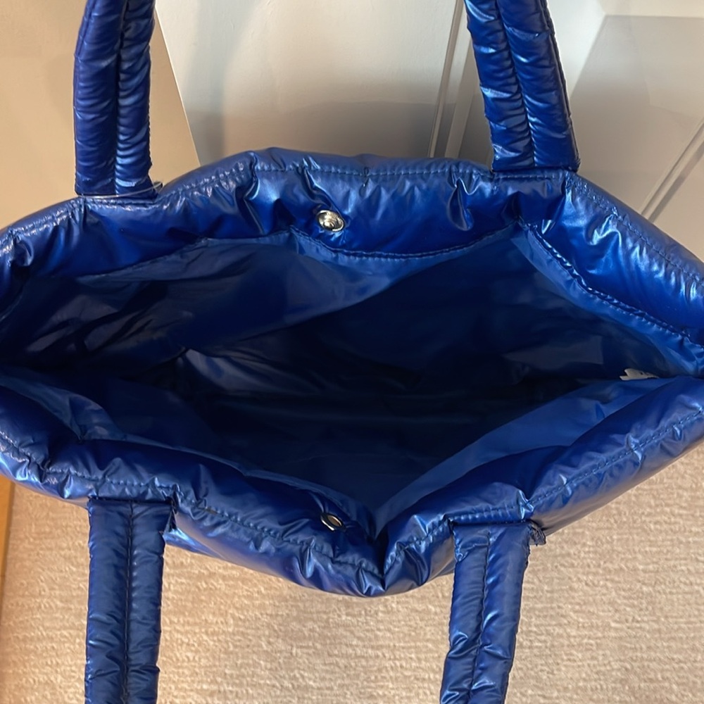 Old Navy Blue Puffer Quilted Tote Bag NWT - Picture 4 of 7